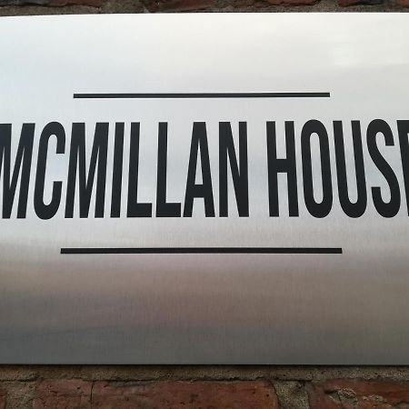 יורק Mcmillan House Studio Apartments מראה חיצוני תמונה