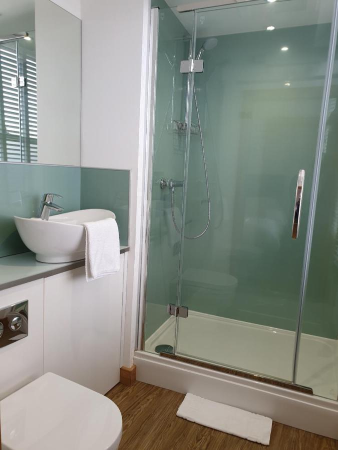 יורק Mcmillan House Studio Apartments מראה חיצוני תמונה