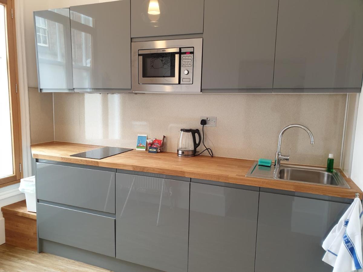 יורק Mcmillan House Studio Apartments מראה חיצוני תמונה