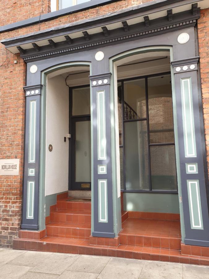 יורק Mcmillan House Studio Apartments מראה חיצוני תמונה